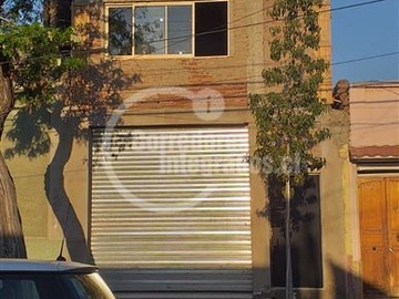 Local Comercial en venta en San Isidro / Franklin, Santiago - 2 baños