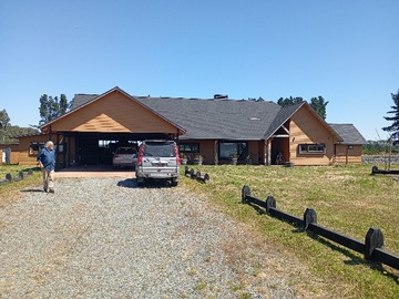 Casa en arriendo mensual en Ñadi Redondo 73, Frutillar - 4 dormitorios, 3 baños