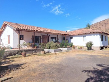 Casa en arriendo mensual en Casa con parcela en paine, Paine - 4 dormitorios, 2 baños
