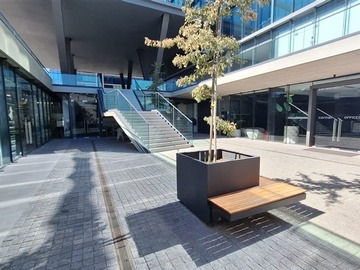 Local Comercial en venta en Av. La Dehesa / Robles, Lo Barnechea - 1 baño