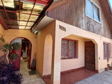 Casa en venta en Estilo sureño (82931), El Bosque - 5 dormitorios, 1 baño