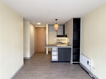Departamento en arriendo mensual en Blanco Encalada // Avenida España, Santiago - 2 dormitorios, 1 baño