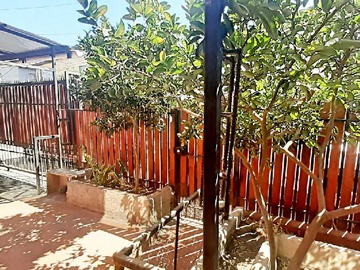 Casa en venta en Zona Residencial // Villa Alemana (154741), Villa Alemana - 4 dormitorios, 2 baños