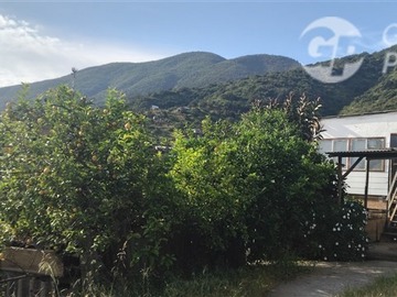 Casa en venta en 21 de Mayo con Callejón La Paz, Olmué