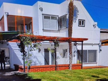 Casa en venta en Villa suiza - florencia, Cerrillos - 4 dormitorios, 2 baños