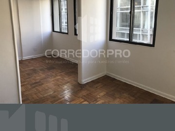 Oficina en venta en Oficina cercana a metros santa ana y plaza de armas., Santiago - 2 dormitorios, 1 baño