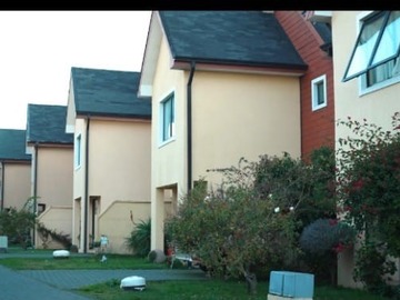 Casa en venta en Huertos Familiares, San Pedro de la Paz - 4 dormitorios, 3 baños