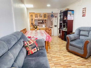 Casa en venta en Moderna Vivienda con Excelente Conectividad (160058), Lo Prado - 4 dormitorios, 3 baños