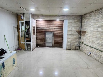 Local Comercial en arriendo mensual en Espacio Adaptable en Arteria Principal (171053), Santiago - 3 baños
