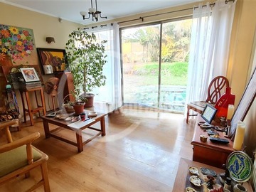 Casa en venta en Tobalaba con los Presidentes, Peñalolén - 5 dormitorios, 5 baños