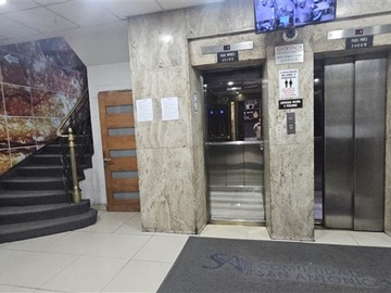 Oficina en arriendo mensual en Santiago centro, Santiago - 6 dormitorios, 2 baños