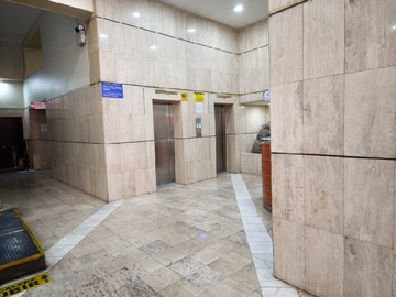 Oficina en venta en Moneda / matias causiño, Santiago - 1 baño