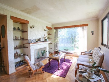 Casa en venta en Casa Luminosa Ideal para Familias Grandes (169570), La Reina - 4 dormitorios, 2 baños
