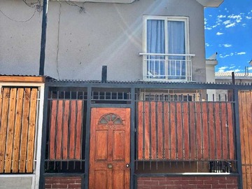 Casa en arriendo mensual en Se Arrienda Casa Semi Amoblado, Portal del Inca (175056), Calama - 3 dormitorios, 2 baños