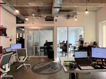 Oficina en arriendo mensual en Los Militares 6300, Las Condes - 2 baños