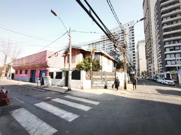 Terreno Industrial en venta en Casa con galpon y trifasica (176191), Estación Central - 3 baños