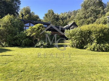 Casa en arriendo diario en Panguipulli, Panguipulli - 6 dormitorios, 5 baños
