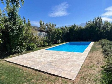 Casa en arriendo mensual en Los Trapenses, Los Bravos , soñada (71577), Lo Barnechea - 5 dormitorios, 4 baños