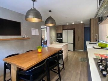 Casa en venta en Remodelada - Condominio - Piscina (167992), La Reina - 6 dormitorios, 5 baños