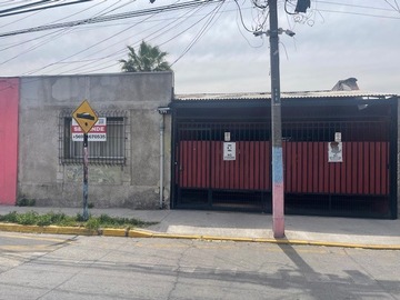 Casa en venta en Villa carlos castro, El Bosque - 4 dormitorios, 2 baños