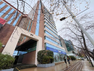 Oficina en arriendo mensual en Av las condes / estoril /acceso costanera norte/ las condes, Las Condes - 2 dormitorios, 1 baño