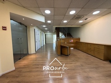 Oficina en venta en Amplia oficina, piso completo. 6 privados, 6 baños, plantas libres y 10 estacionamientos. Rosario Sur/Apoquindo, metro Manquehue, Las Condes - 6 dormitorios, 6 baños