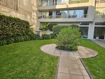 Departamento en venta en 2 cuadras de la Alameda o Metro U. de Chile (155821), Santiago - 2 dormitorios, 2 baños
