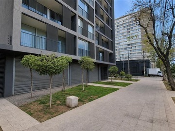 Local Comercial en venta en Av. Matta / Av. Vicuña Mackenna / Metro Irarrázaval, Ñuñoa - 1 baño