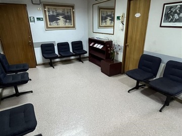 Oficina en venta en Metro Pedro de Valdivia, Providencia - 2 dormitorios, 3 baños