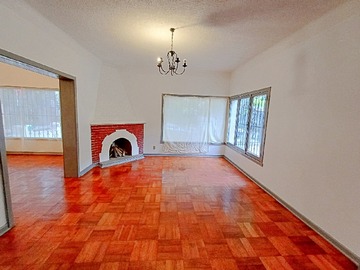 Casa en venta en Los Plátanos, Viña del Mar - 6 dormitorios, 4 baños