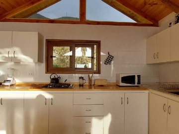 Terreno en venta en 5.000 M2 con cabaña vista lejana al mar (65230), Los Vilos - 1 dormitorio, 1 baño
