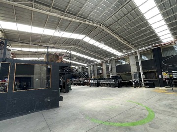 Oficina en venta en Oficinas con galpones de primer nivel (72596), Independencia - 8 baños