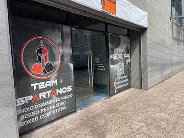 Local Comercial en arriendo mensual en Local Comercial de 190 m2 en Centro de Temuco (176843), Temuco - 2 baños