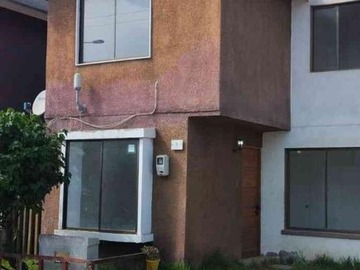Casa en arriendo mensual en Avenida Portugal Sur, Coquimbo - 3 dormitorios, 2 baños