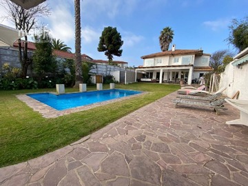 Casa en venta en Las Golondrias, Viña del Mar - 5 dormitorios, 6 baños