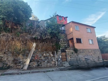 Casa en venta en Venta terreno con casa – 227 m² playa ancha, valparaíso, Valparaíso - 3 dormitorios, 1 baño