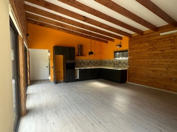 Casa en venta en Amplia Casa Familiar con Jardín Verde (147065), Osorno - 2 dormitorios, 1 baño