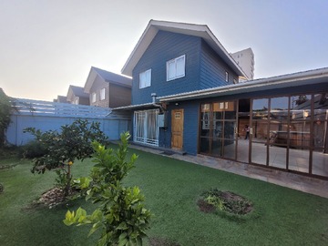 Casa en venta en Pasaje Parque Lauca 1211, Quillota, Región de Valparaíso 2260000, Chile, Quillota - 3 dormitorios, 3 baños