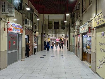 Oficina en venta en Oficina a pasos metro U. de Chile (64558), Santiago - 2 dormitorios, 1 baño