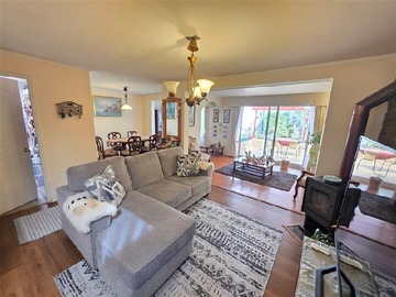 Casa en venta en Pje. Nimes, Valparaíso - 3 dormitorios, 3 baños
