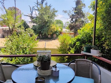 Departamento en venta en Av. Las condes /abadia tt, Las Condes - 3 dormitorios, 2 baños