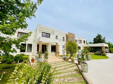 Casa en venta en maravillosa parcela en condominio seguro (177376), Talagante - 6 dormitorios, 5 baños