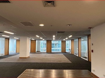 Oficina en arriendo mensual en Arriendo Oficina San Damian 379 M2 UF 151 las Condes