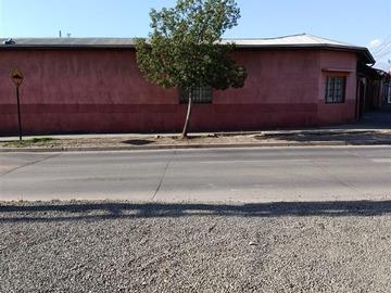 Casa en venta en Ubicacion entre arturo prat y republica argentina, Los Andes - 5 dormitorios, 2 baños