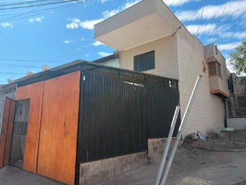 Casa en arriendo mensual en Casa de 2 Pisos en Arriendo (176737), Copiapó - 3 dormitorios, 2 baños