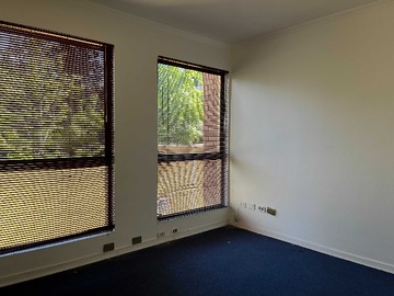 Oficina en venta en Amplia oficina cerca del metro Manuel Montt (132687), Providencia - 2 dormitorios, 2 baños