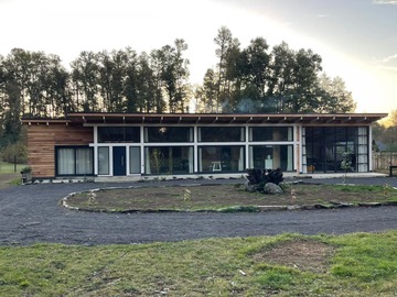 Casa en venta en Playa Linda, Pucón - 4 dormitorios, 3 baños