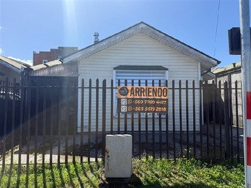 Casa en arriendo mensual en Casa en Puerta Sur al costado de colegio Creación de 3D 1B, Puerto Montt - 3 dormitorios, 1 baño