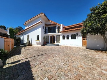 Casa en venta en Jardín del Mar, Viña del Mar - 3 dormitorios, 4 baños
