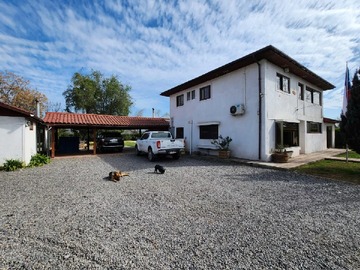 Casa en venta en Gálvez 219, Isla de Maipo - 5 dormitorios, 4 baños
